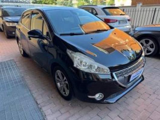 usato PEUGEOT 208