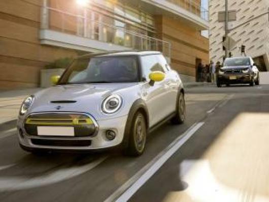 Cooper SE