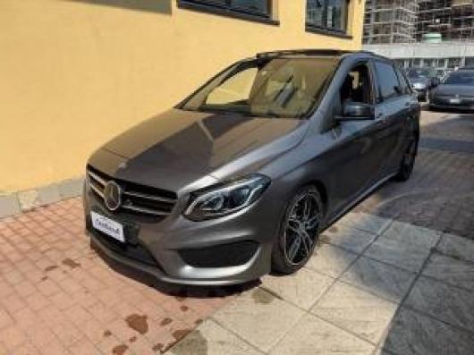 usato MERCEDES B 220