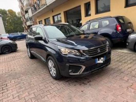 usato PEUGEOT 5008