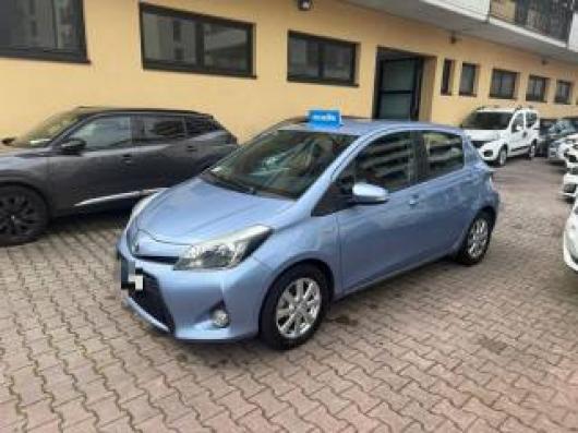 usato TOYOTA Yaris