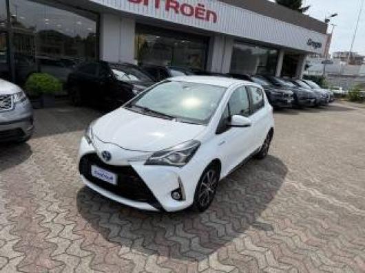 usato TOYOTA Yaris