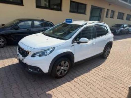 usato PEUGEOT 2008