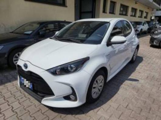 usato TOYOTA Yaris