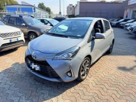 usato TOYOTA Yaris