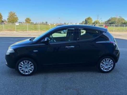 usato LANCIA Ypsilon