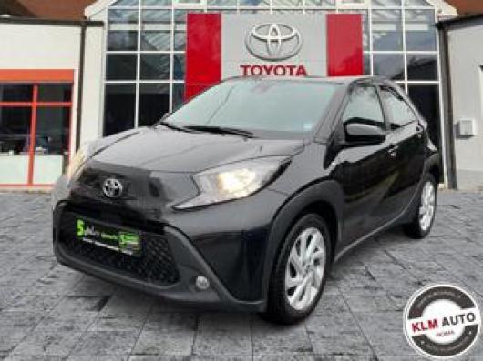 usato TOYOTA Aygo X