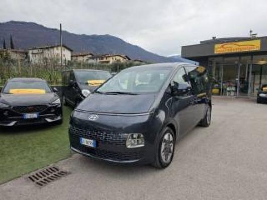 usato HYUNDAI Staria