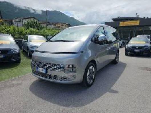 usato HYUNDAI Staria