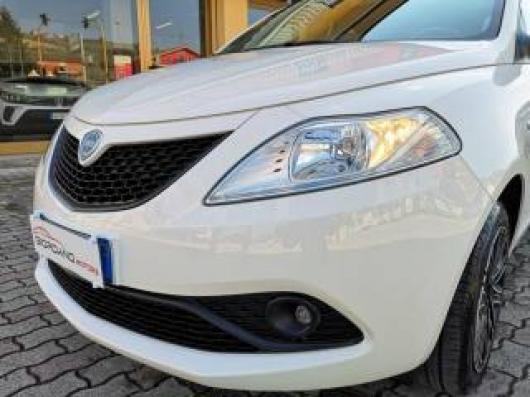 usato LANCIA Ypsilon