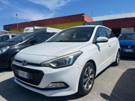 i20