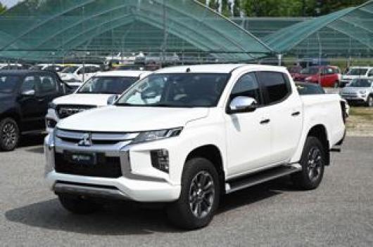 usato MITSUBISHI L200