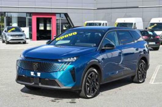 nuovo PEUGEOT 5008