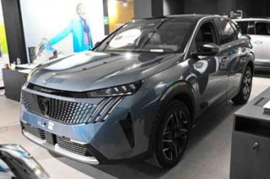 nuovo PEUGEOT 3008