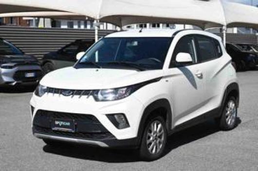 KUV100