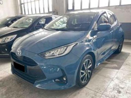 usato TOYOTA Yaris