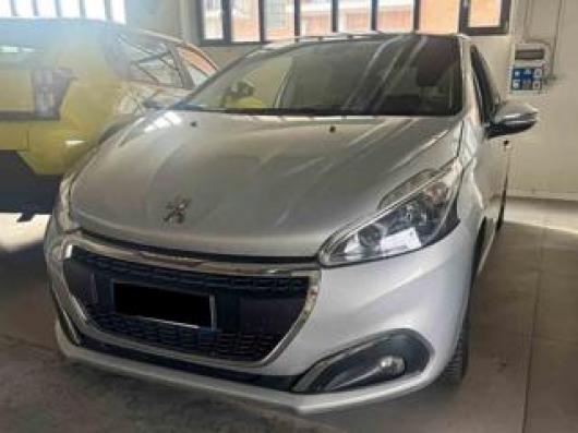 usato PEUGEOT 208
