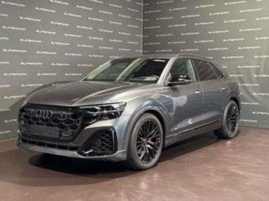 Km 0 AUDI Q8