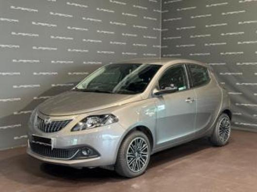 usato LANCIA Ypsilon