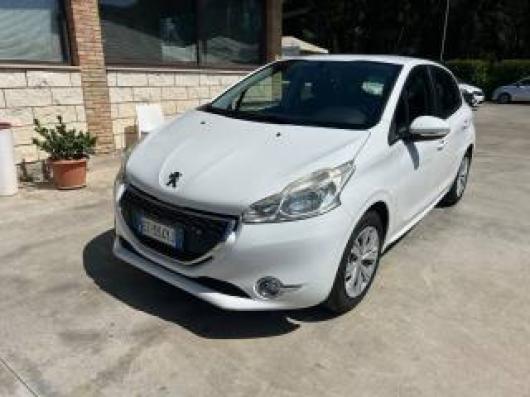 usato PEUGEOT 208