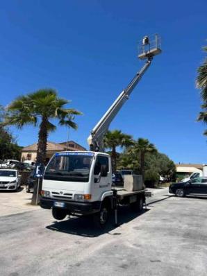 usato NISSAN Cabstar