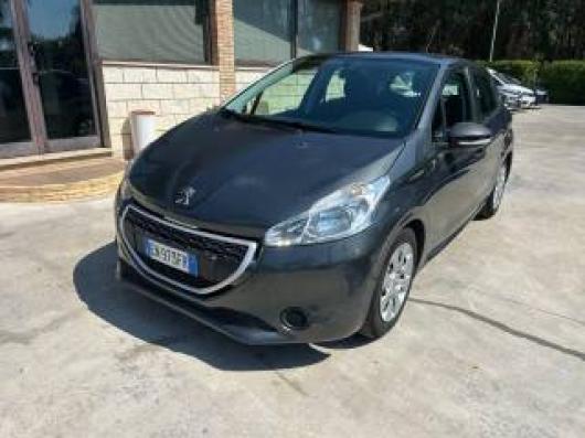 usato PEUGEOT 208