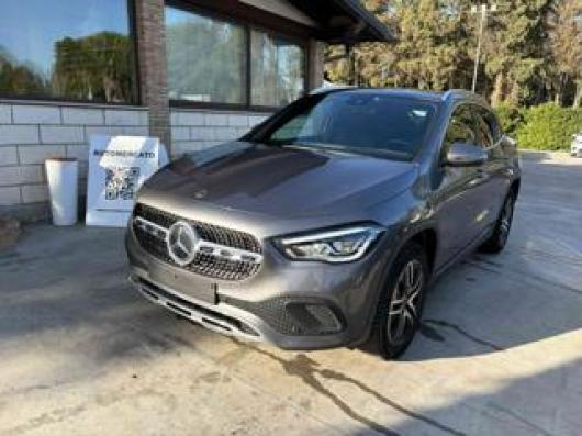 usato MERCEDES GLA 200