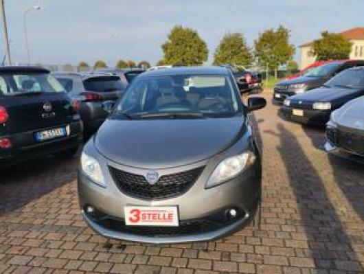 usato LANCIA Ypsilon