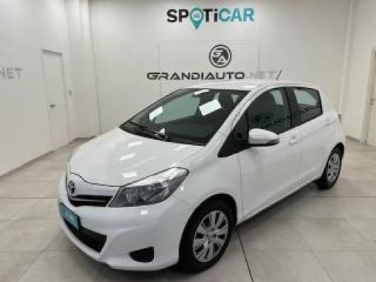 usato TOYOTA Yaris