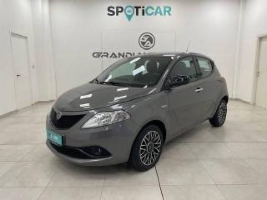 Ypsilon