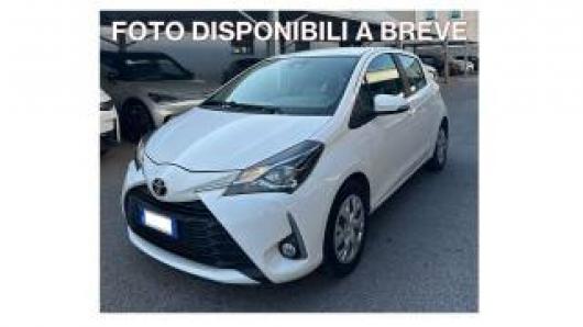 usato TOYOTA Yaris