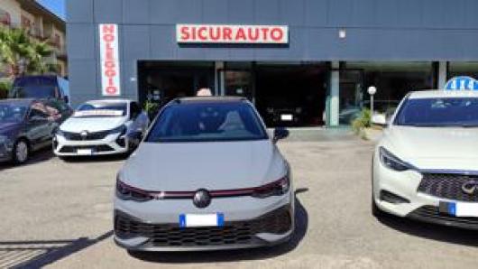 usato VOLKSWAGEN Golf