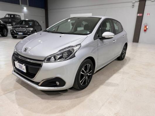 usato PEUGEOT 208