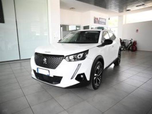 usato PEUGEOT 2008