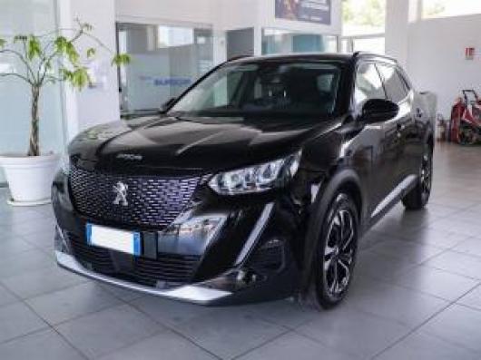 usato PEUGEOT 2008