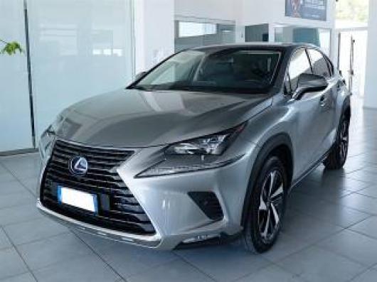NX 200t