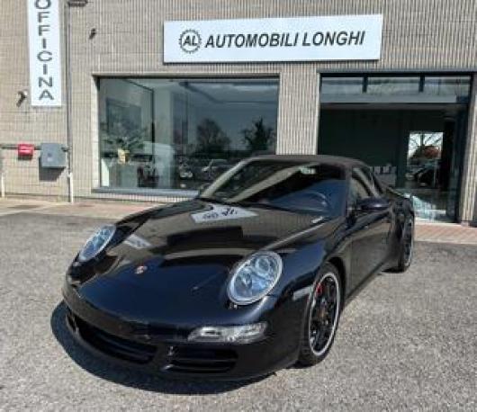911