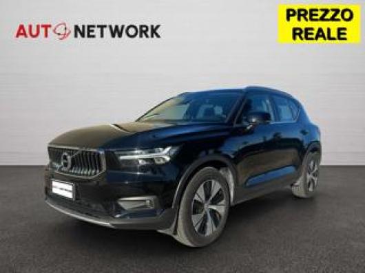 usato VOLVO XC40