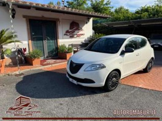 usato LANCIA Ypsilon