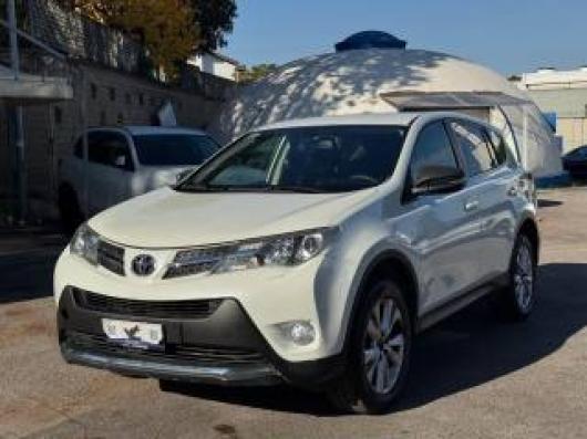 usato TOYOTA RAV 4