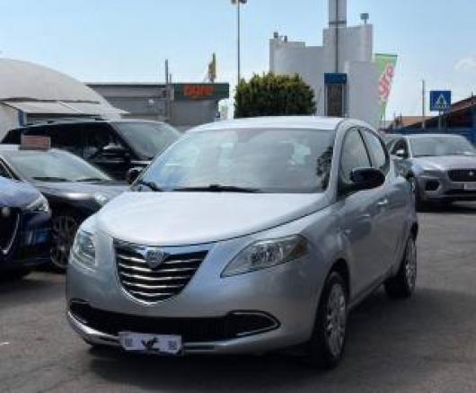 usato LANCIA Ypsilon