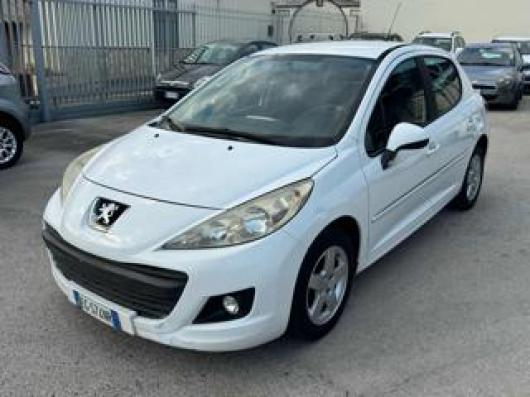 usato PEUGEOT 207