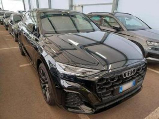 usato AUDI Q8
