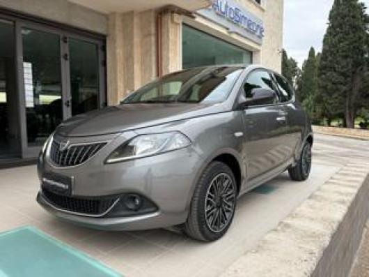 usato LANCIA Ypsilon
