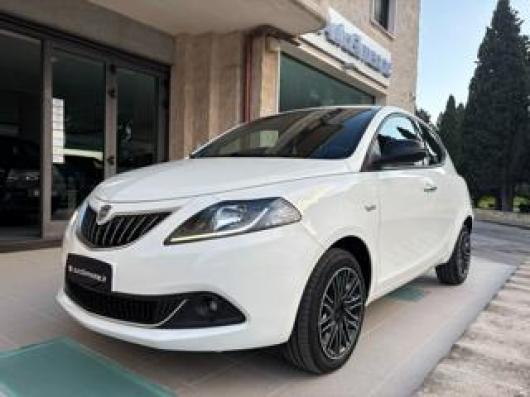 usato LANCIA Ypsilon