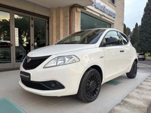 usato LANCIA Ypsilon