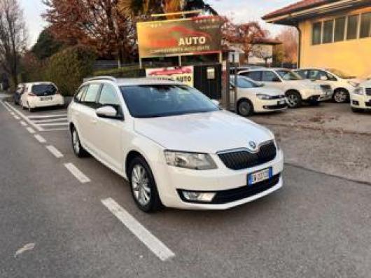 usato SKODA Octavia