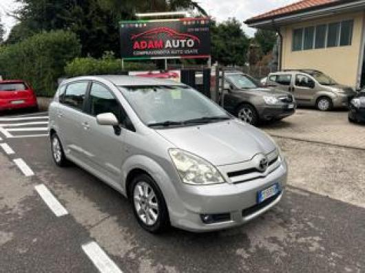 usato TOYOTA Corolla Verso