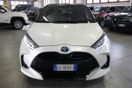 usato TOYOTA Yaris