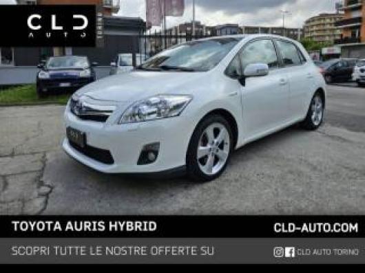 usato TOYOTA Auris